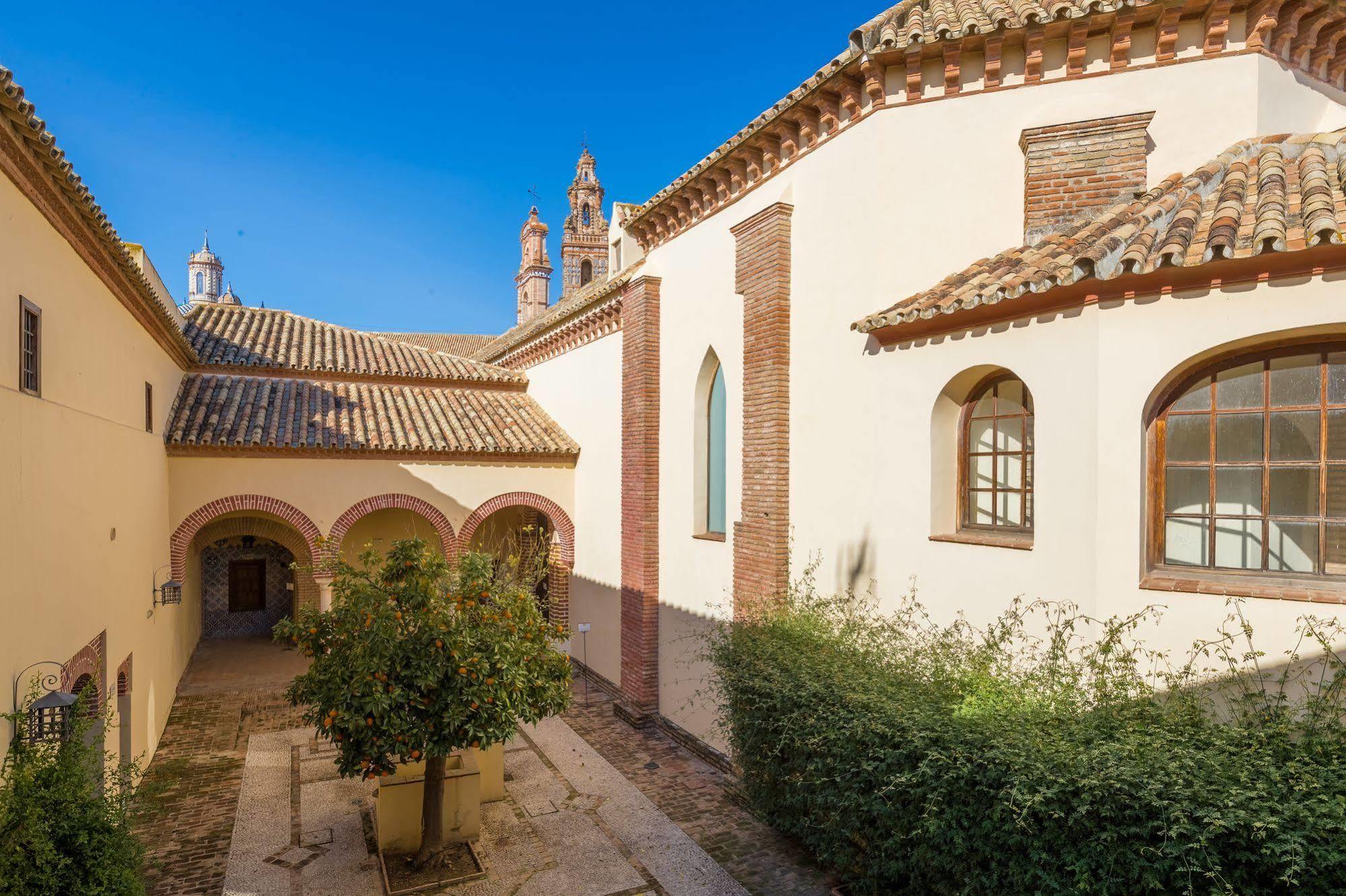 Hospedería Convento de Santa Clara Palma del Río Exterior foto